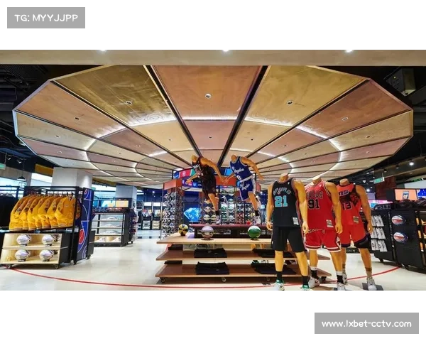 天津中原百货闭店升级,商圈改造或影响球迷文化布局。